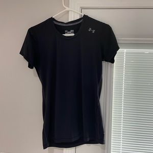 Under Armour black medium heat gear top